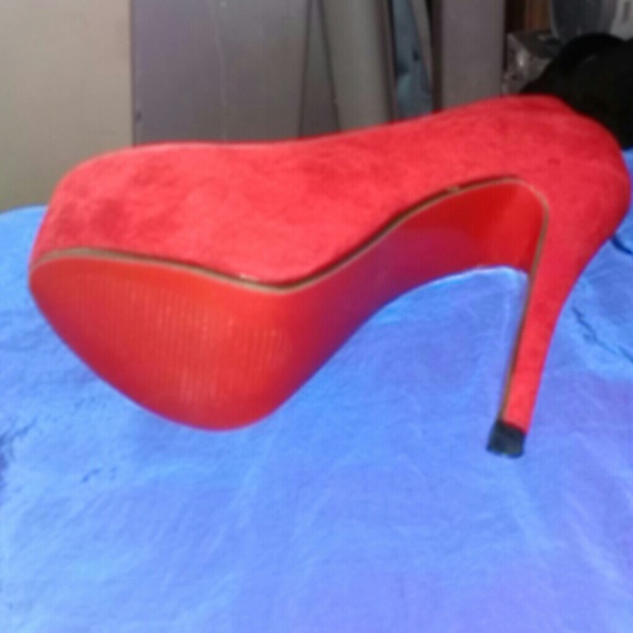 A New Without Tags Stiletto High Heels - Picture 2 of 4