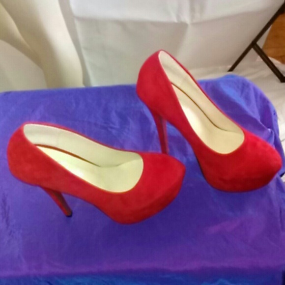 A New Without Tags Stiletto High Heels - Picture 3 of 4