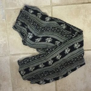 Black and white "hippie" pants