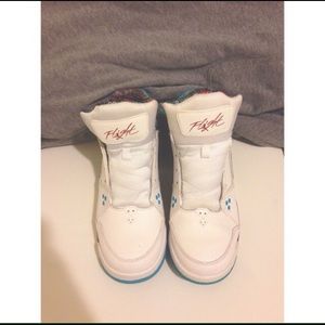 Jordan Flights w/ Laces inc