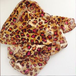 Silky leopard scarf!
