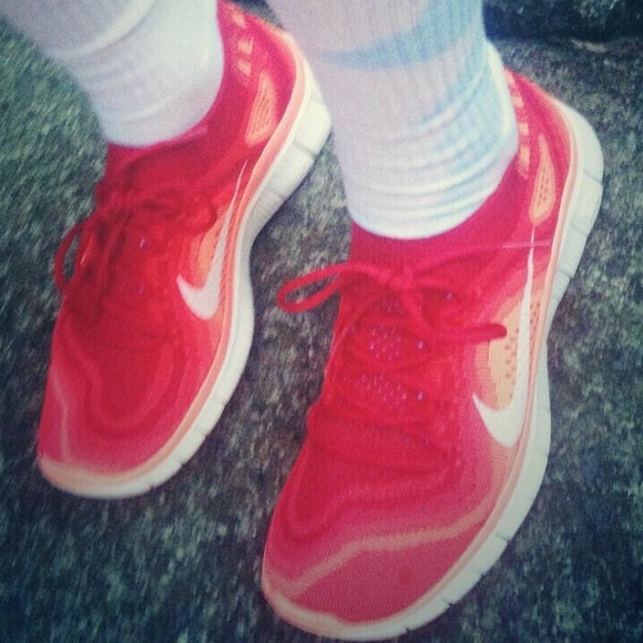 Nike free flyknit! Womens size 8