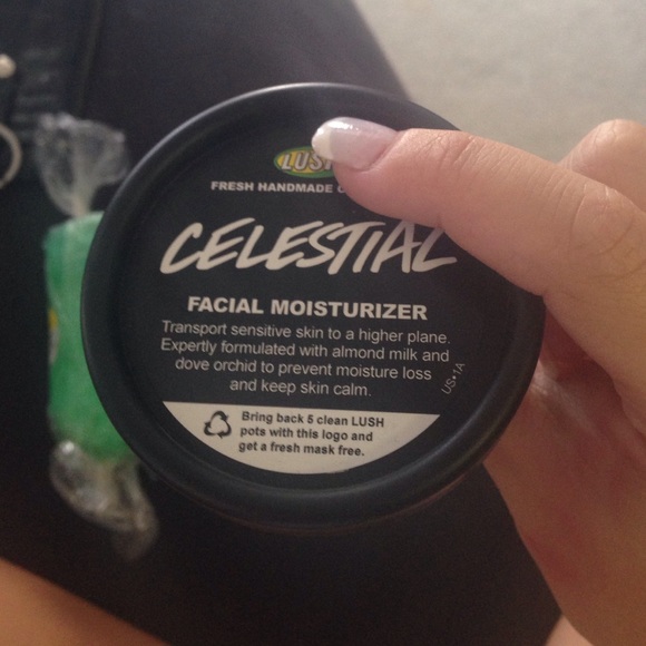 Lush bundle ❤️❤️ - Picture 1 of 4