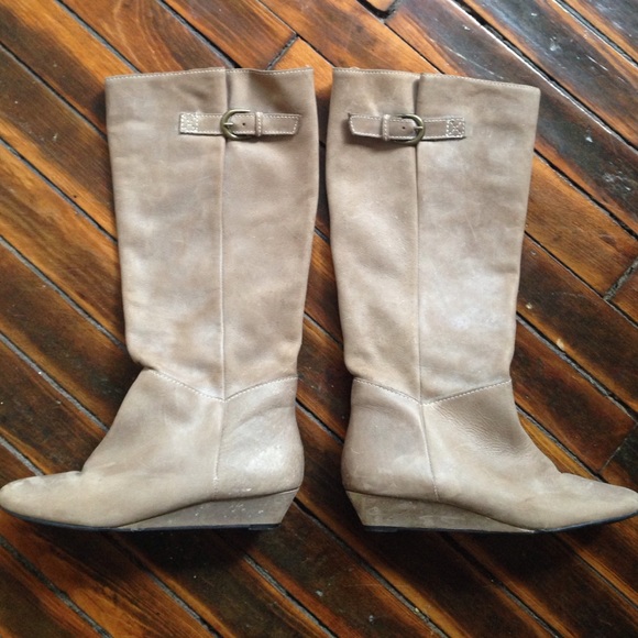 Steve Madden boots