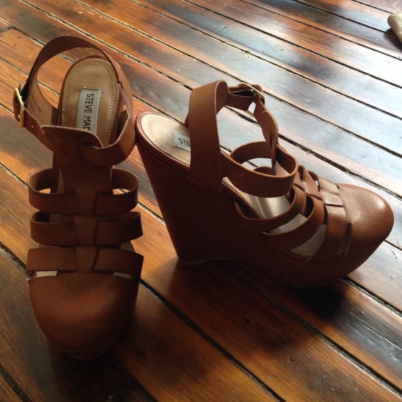 Steve Madden wedges