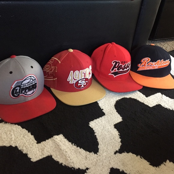 Fitted hates / snap backs/ bucket hats - Picture 2 of 3
