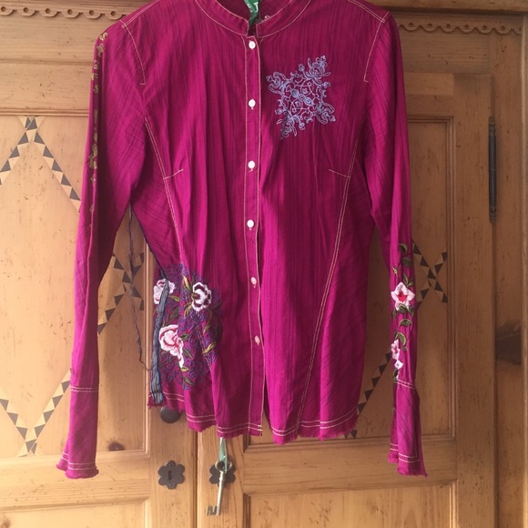 3J Workshop embroidered Poetry button-down