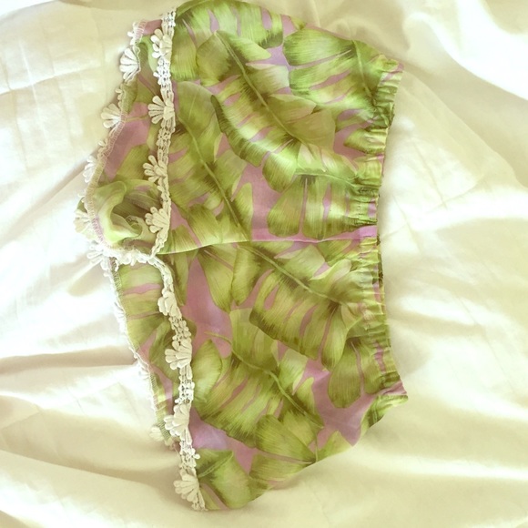 Show me your mumu bri lacy shorts in Palm