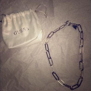 Chunky chain link guess necklace