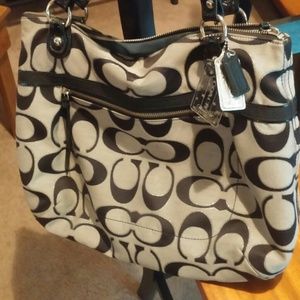 *Reduced*Coach authentic poppy edition.