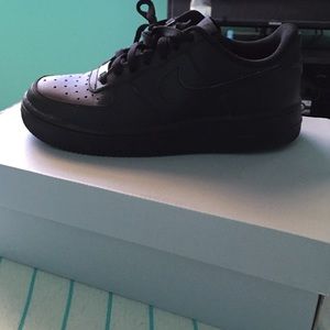 Black Air Force 1's