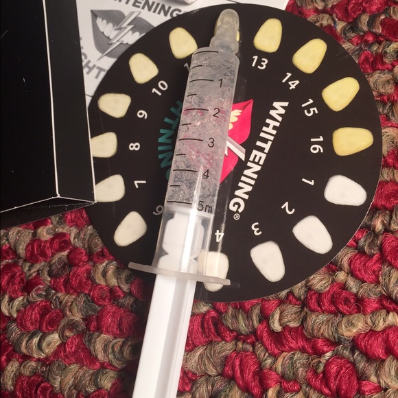 DIAL•A•SMILE teeth whitening kit - Picture 3 of 4