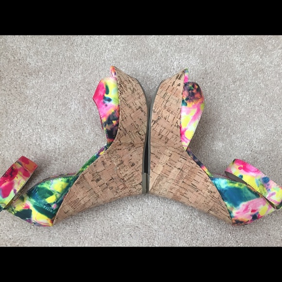 JustFab Floral Cork Wedge Heels - Picture 3 of 3