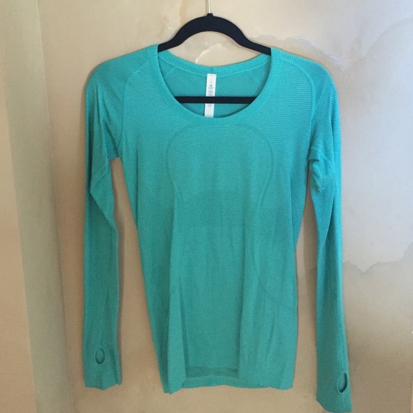 Lulu lemon body nylon shirt