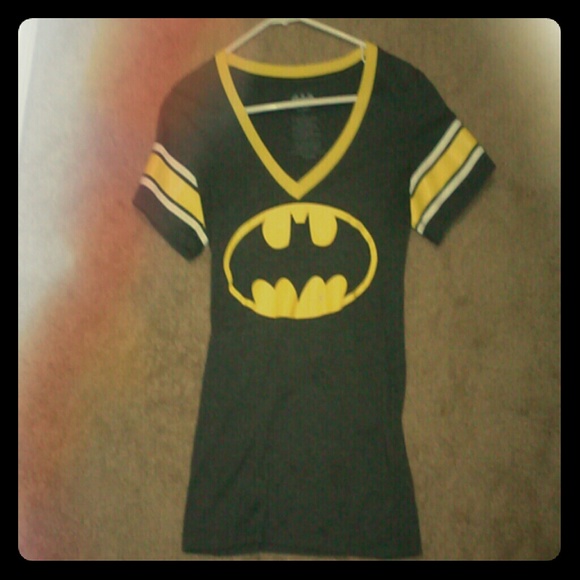 Bateman v-neck