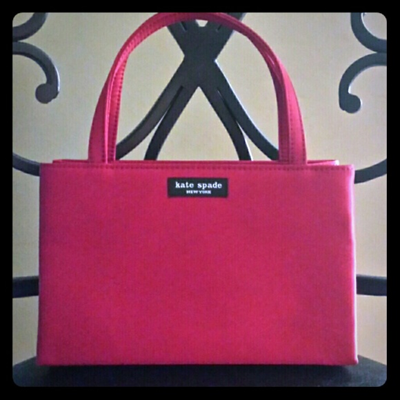 kate spade Handbags - Kate Spade °•Weekend Sale☆ Mini Handbag