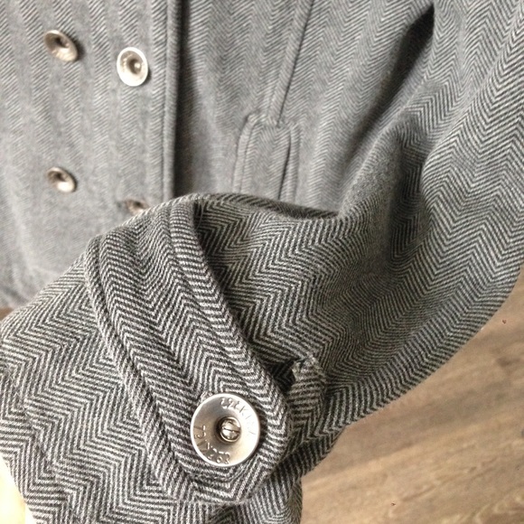 Button Up jacket - Picture 4 of 4