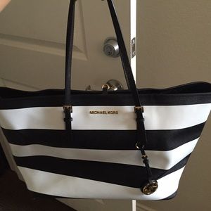 Michael Kors black and white leather tote