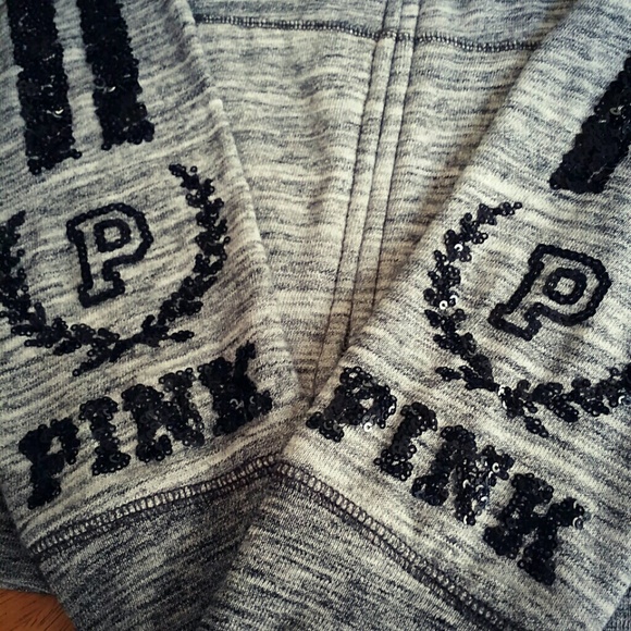 Medium vs pink set - Picture 2 of 4