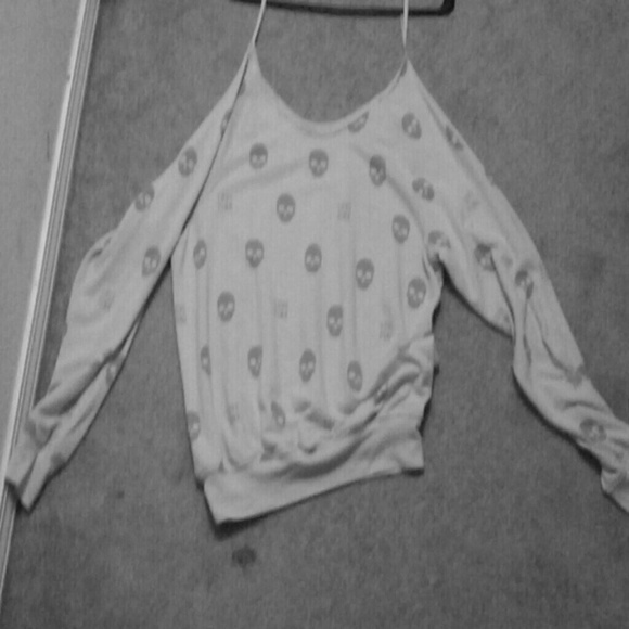 Skull pajama shirt