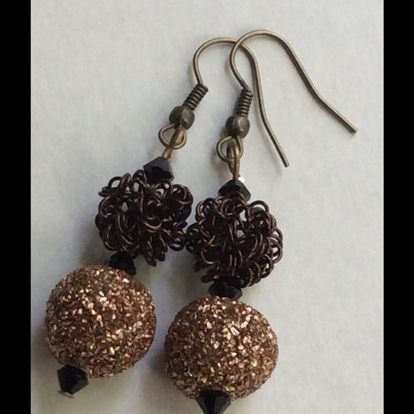 BOGO SALE ⭐️  Bronze Sparkly Earrings - Picture 3 of 3