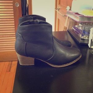 Black cotton on booties