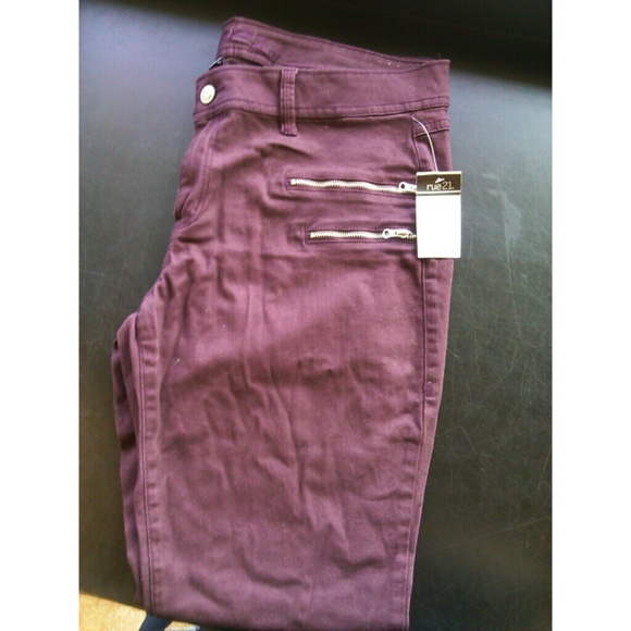 Rue21 Skinny Jeans w/ Zipper Detail