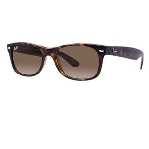 NEW WAYFARER Ray Ban sunglasses