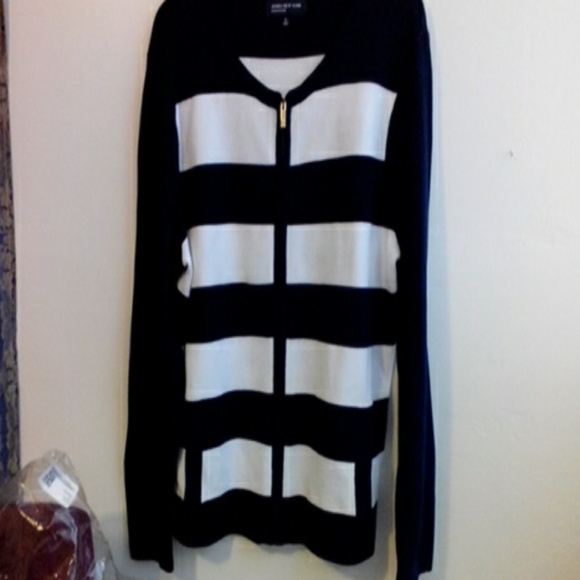 Jones of NY jacket NWOT