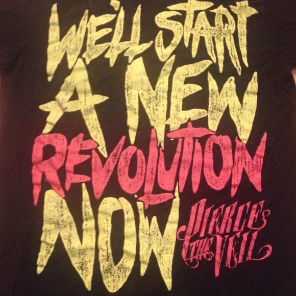 Pierce the Veil- New revolution t-shirt - Picture 1 of 3