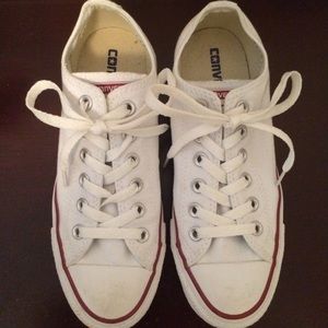 White Chuck Taylor Classic Converse LO TOP