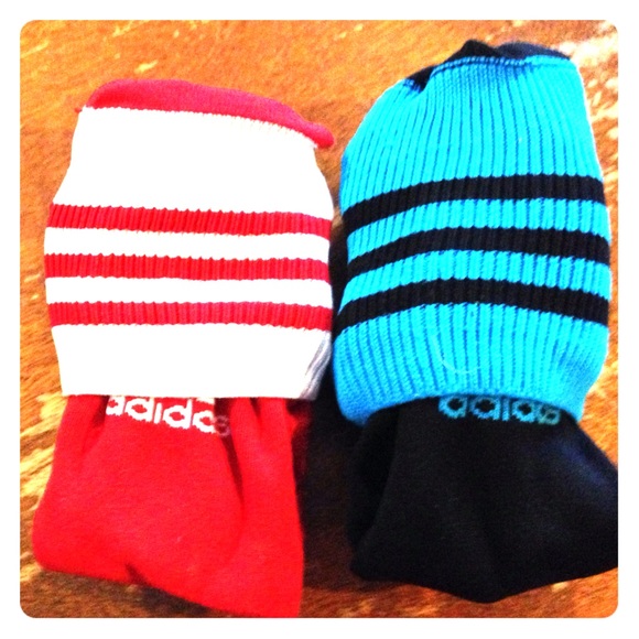 2 Adidas socks