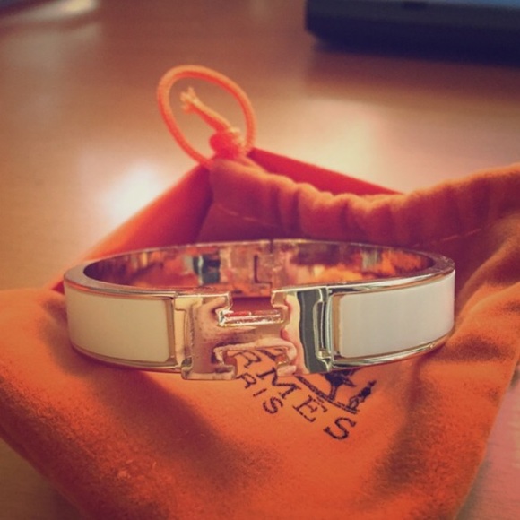 Hermes H bracelet in ivory and gold - inspired