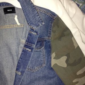 DENIM/CAMO JACKET