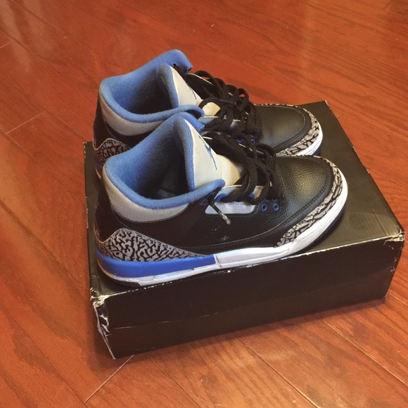 Sport blue 3s /trade? ..cheaper on mercari - Picture 3 of 4