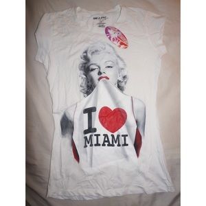 Miami heat Marilyn Monroe Tee!