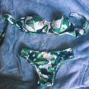tropical print bikini set
