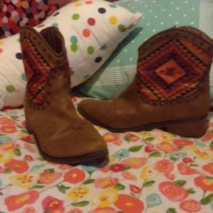 Route 66 Rustic Short Cowboy Boots
