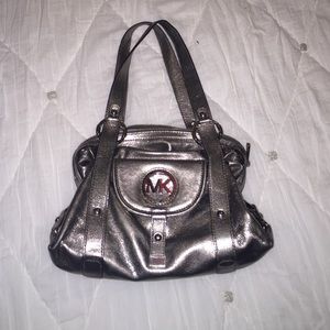 Michael kors bag 100%authenthic