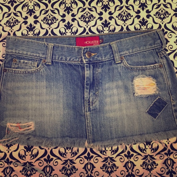 Hollister size 5 Denim skirt frayed denim