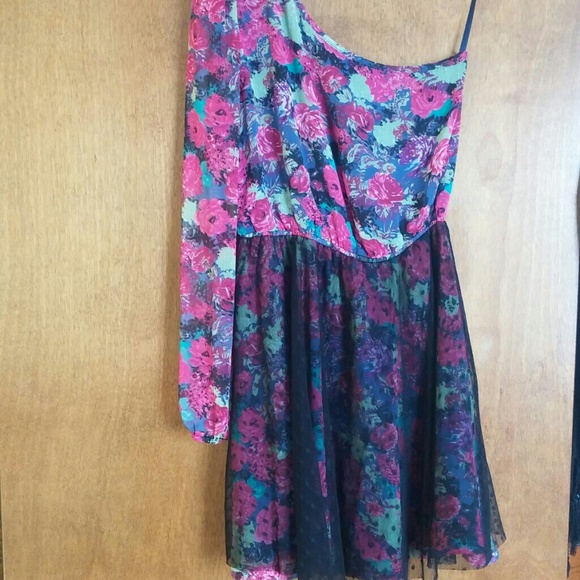 SOLD**Lucca Couture One shoulder floral dress