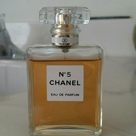 CHANEL N°5 Eau De Parfum