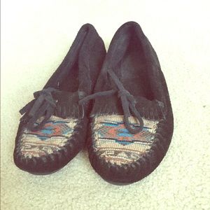 Minnetonka suede moccasins