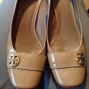 Tory Burch tan shoes
