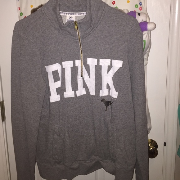 Quarter-zip sweatshirt
