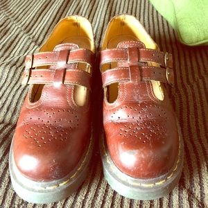 Dr. Martens/ Size 7