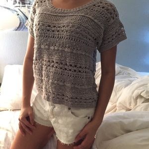 knit crotchet gray shirt