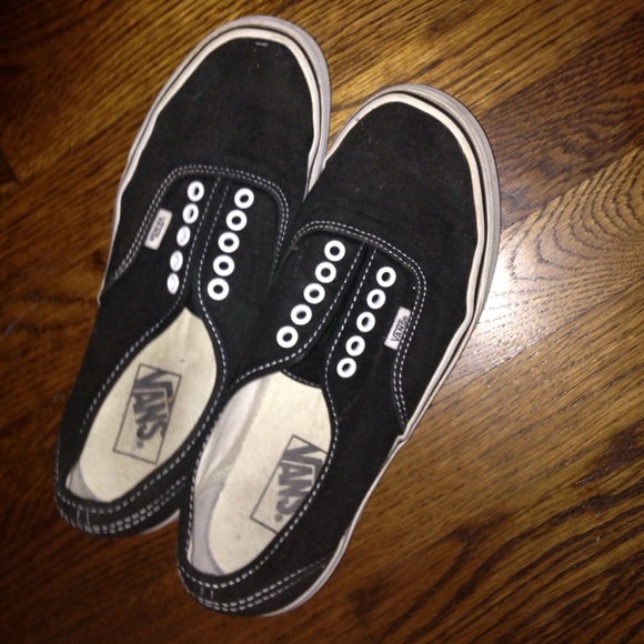 Black low vans