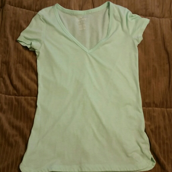 AEO Favorite V-neck T-Shirt