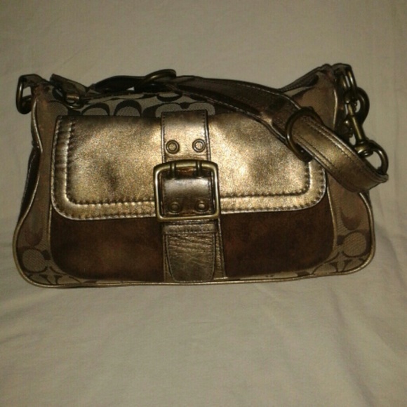 SOLD in bundle     Coach Legacy Signature Hobo1496 - Picture 3 of 4